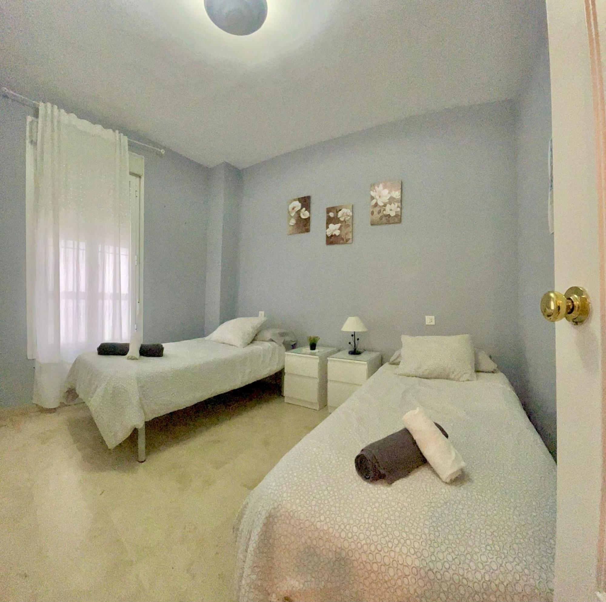 Apartamento Entero En Los Jardines De Murillo เซบีญา ภายนอก รูปภาพ